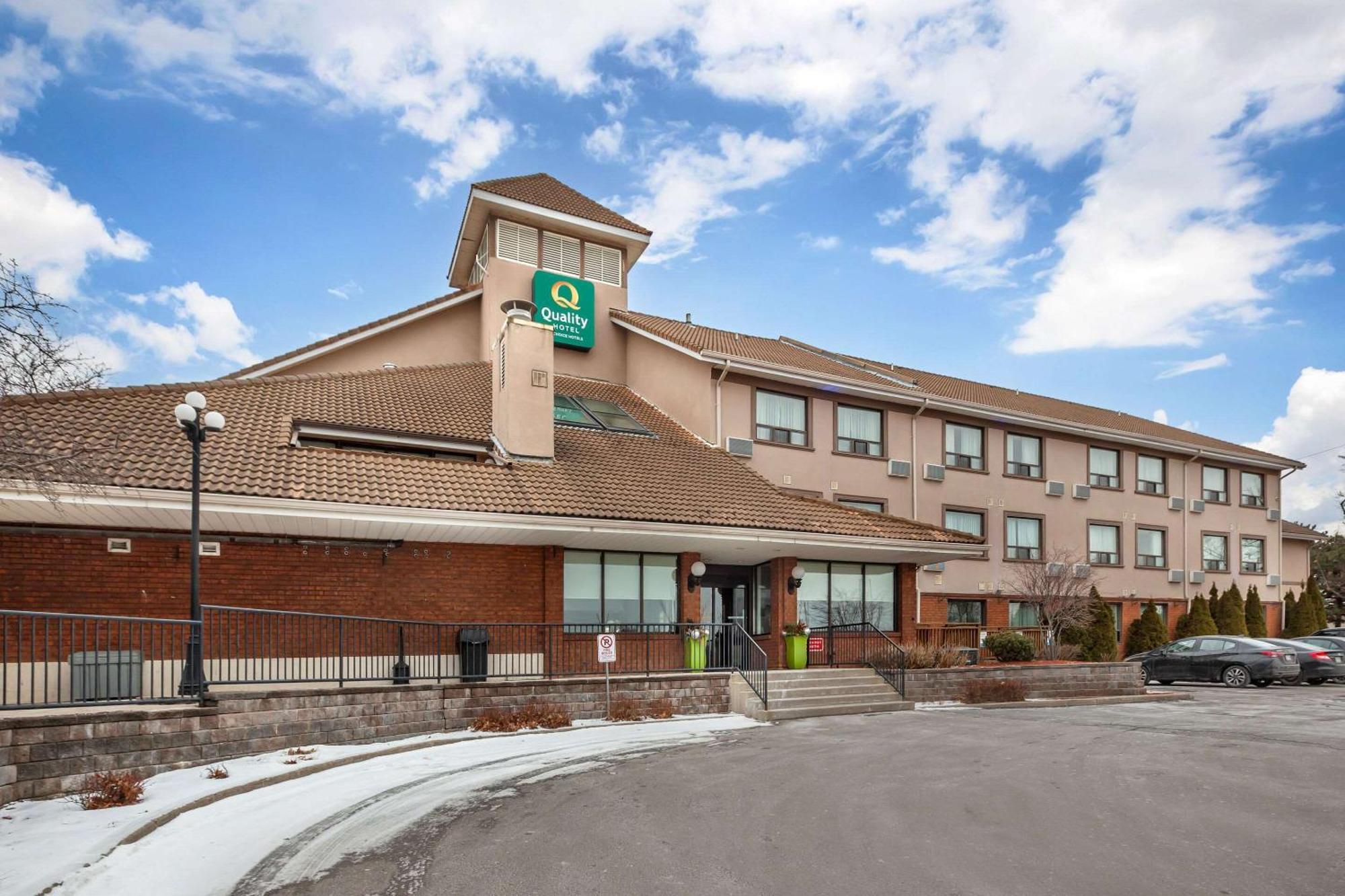 Quality Hotel Burlington Exterior foto